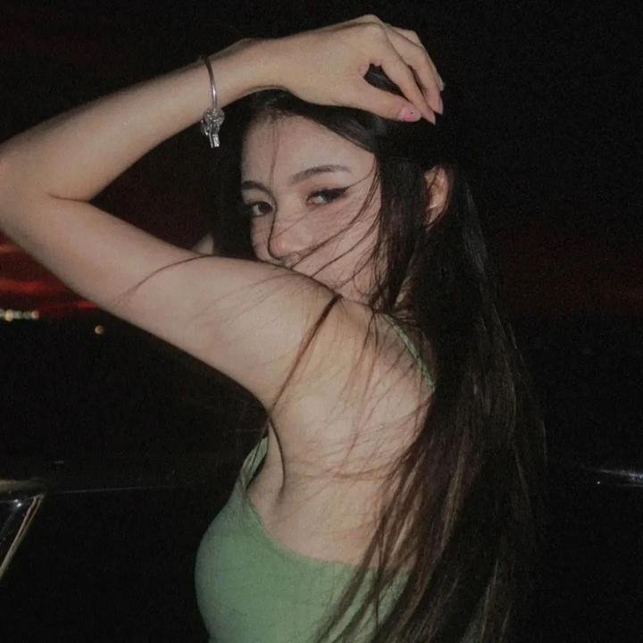 飞女欲潮